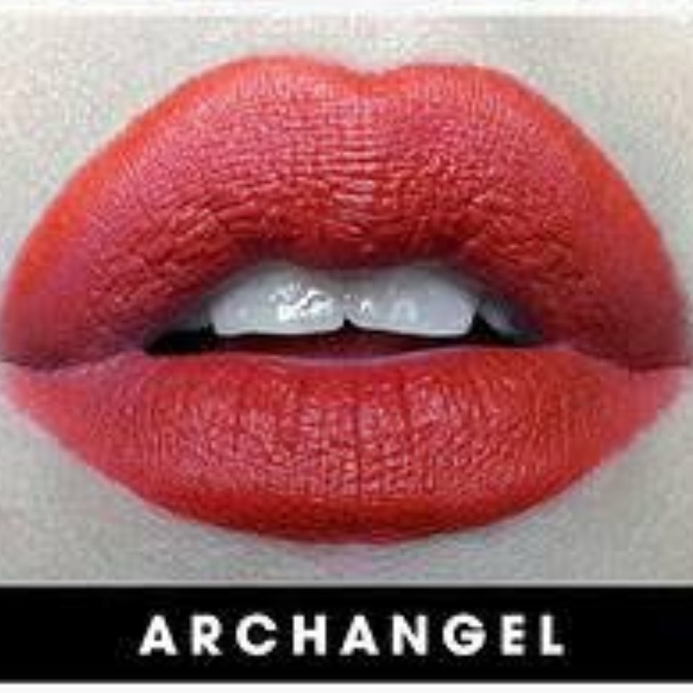 Kat Von D Studded Kiss Lipstick in Archangel